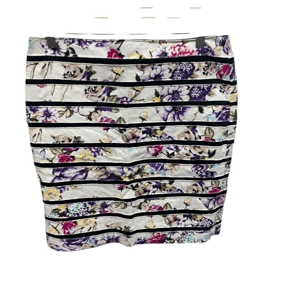 White House Black Market Jacquard Floral pencil skirt women’s 6 preppy business